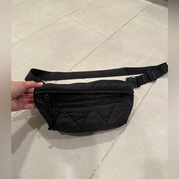 Vera Bradley black nylon quilted belt bag - Picture 10 of 12